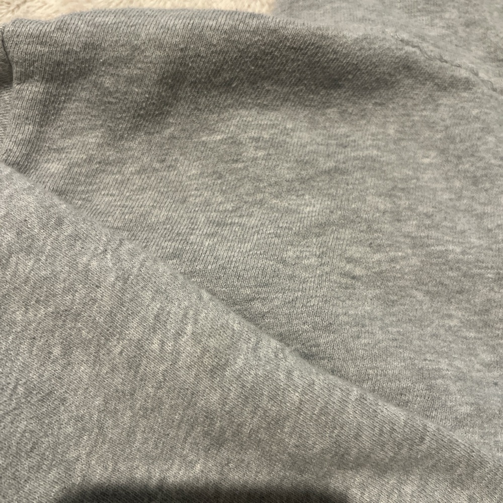 Brandy Melville Crop hoodie - Picture 4 of 4